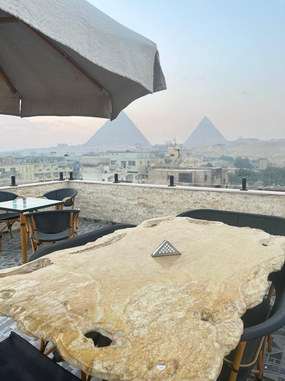 Aziz Egypt Pyramids View Ξενοδοχείο Kafret el-Gabal Εξωτερικό φωτογραφία